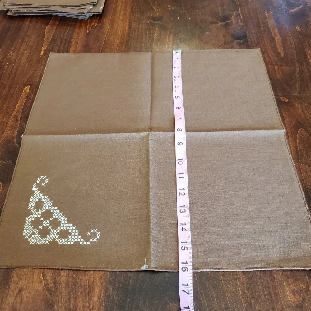 6 Vintage‎ Hand Sewn & Embroidered Linen Napkins